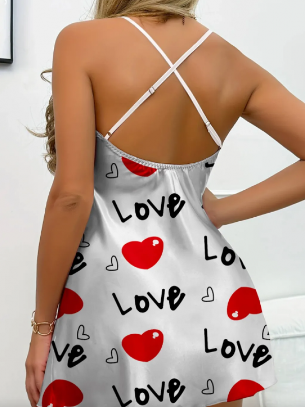 Love Desenli Saten Beyaz Gecelik